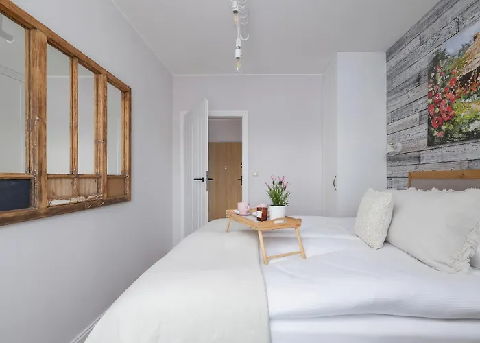 Prandoty Beautiful Apartment With Balcony Cracow By Renters Prestige